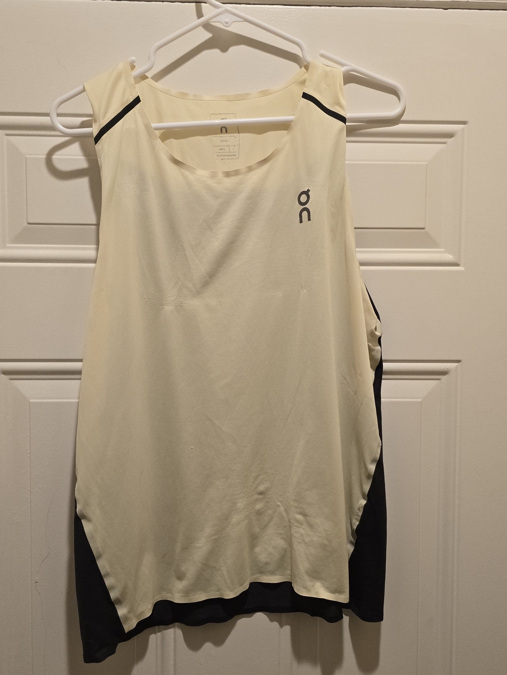 On Running Mens's Cream Tank Top with Black Panels